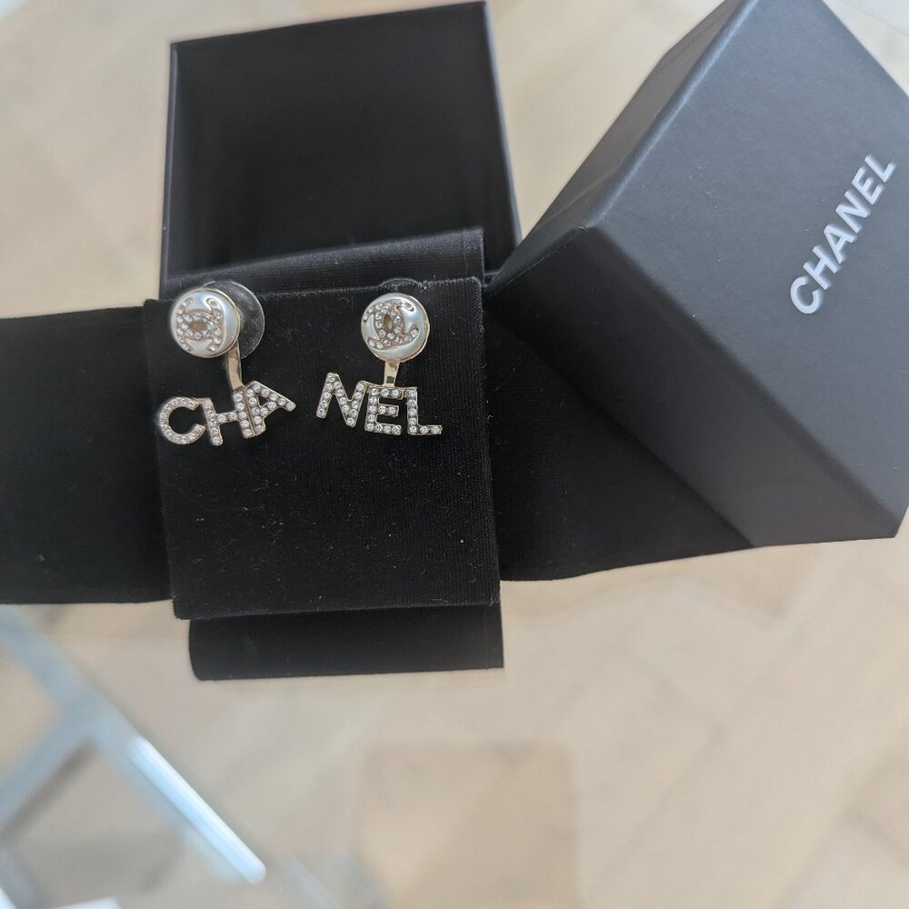 CHANEL EARRINGS